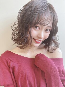 ワンス(Once) once ミルクティーブラウン エアリーミディ 外ハネボブ by.KOHEI