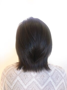 ココ カミーノ(COCO camino) ナチュラルな外ハネウルフカット