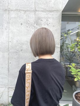 ニト(nito) グレージュ