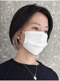 インナーカラーベージュイヤリングカラーショートボブハイトーン