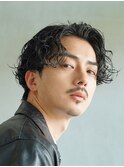 大人ミディアム波巻きプードルパーマツーブロックセンターパート