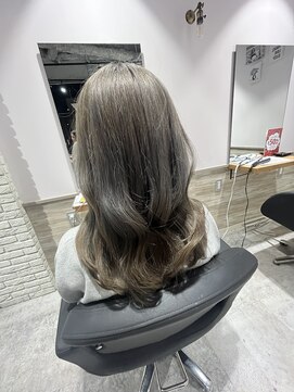 リーオオサカ(Lee Osaka) グレージュ×東芽生