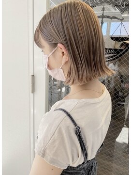 アクトゥス(AEQUITAS) 切りっぱなしボブxクリアベージュ【池袋/20代/30代/40代】