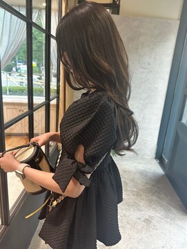 リュミエ ドゥ マッシュ(Lumier de mashu) ロングでも軽やか！レイヤースタイル