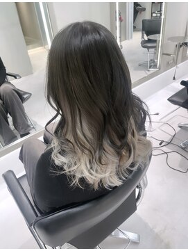 スイ 松戸(SUI) ホワイトベージュ♪