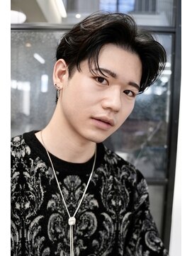 ラック 表参道(LUCK) シャドウパート/センターパート/コンマヘア/韓国ヘア/20代/30代