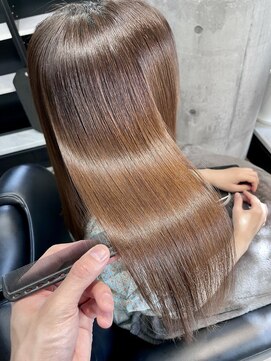 ピリオド 赤坂(Period.) 髪質改善縮毛矯正／手で乾かしただけ