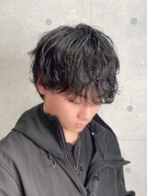 「朝ラク×洒落感アップ。好印象を引き出すトレンドメンズパーマ」 