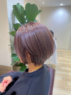 ステラバイケンジ 藤沢(STELLA by KENJE) 白髪ぼかし細めハイライト30代40代50代ショートシアーカラー016