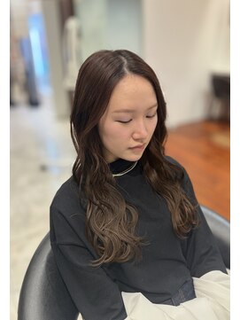 アピッシュ ギンザ(apish ginza) どの長さでもかわいい！ツヤ感波巻きウェーブアレンジ