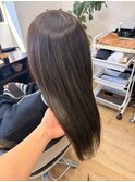 透明感のあるアッシュベージュカラー