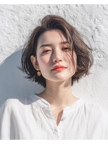 シェノンヘア(Chainon hair) ベージュ×ショートボブ