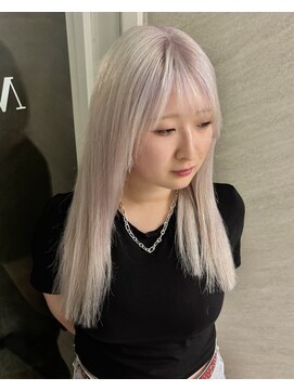 ノーバル バイ シエスタ 池袋(NoVal by siesta) ホワイト/AZE
