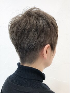 ウィロー(WILLOW) 【WILLOW】スタイリッシュなショート(井下貴史)