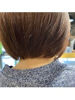 襟足の作りには自信あり　愛されボブ