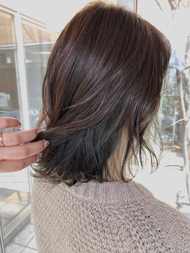 クロエバイラヴィズム 古町6番店(CLOE by LUVISM) 主張しすぎないインナーカラー　モスグリーン