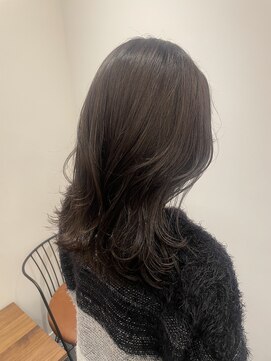 リリアーナ(LILIANA) 【LILIANA】くびれミディに、くすみベージュカラー