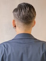 フランクスバーバーリザーブ 人形町店(FRANK’S BARBER RESERVE)&nbsp;スキンフェードダブルカラーシルバー　ｙ