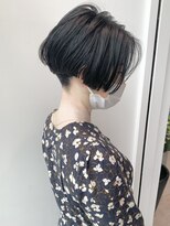 ステアケース 武蔵小杉店(stair:case)&nbsp;黒髪刈り上げハンサムショートツーブロックセンターパート