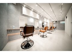 Agu hair sereno 鴻巣店【アグ ヘアー セレーノ】