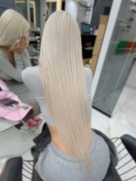 ラピス 渋谷本店(Lapis) ホワイト/レイヤーカット/髪質改善/エクステ/バイカルテ