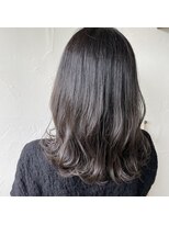 エッセンス ダークグレー