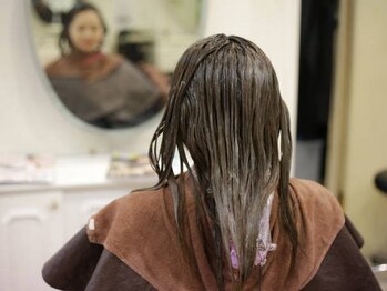 あいこ美容室の写真/ヘナカラー取扱い◎トリートメントで染めるアユヴェカラーでケアとキレイをご提供【住吉/東陽町/清澄白河】