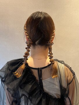 ニコ(NICO) くびれヘア タイトツインアレンジ！！8.12くびれヘア