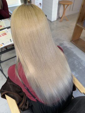 髪ドラβ艶感ロング　ハイトーンも美しく