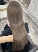 くすみベージュ