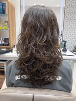ピークアブー アヴェダ ギンザシックス(PEEK-A-BOO AVEDA GINZASIX) 【ウェーブパーマ】 スパイラルパーマ レイヤーパーマ◆