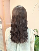 メルト 西梅田店(melt) ナチュラルロングパーマ