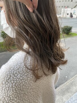 ヘアーデザイン アトリコ(Hair design attrico) ベージュカラー/ハイライト/透明感
