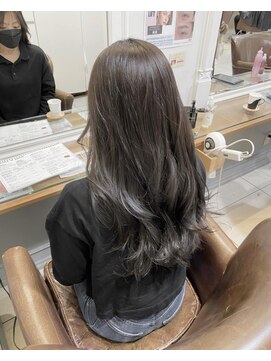 ネオリーブアイム 横浜西口店(Neolive aim) すぐ色落ちしない艶髪 パールグレー 韓国風【横浜】