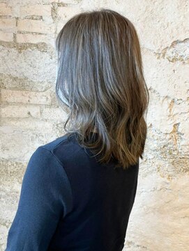 フロール 上大岡(Flor) 【Flor上大岡】*３Dハイライト+カーキグレージュ*