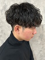 ティダスマイル(tida smile)&nbsp;波巻きツイストスパイラルパーマメンズカットツーブロック