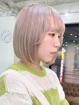 デート 下北沢(DATE) ダブルカラーケアブリーチハイトーンベージュレイヤーボブ