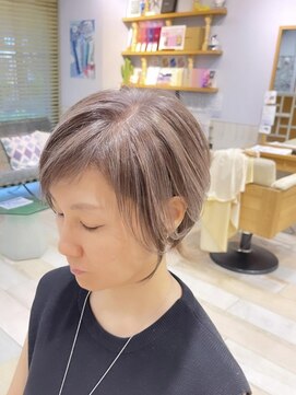 バレッタ(Barretta by neolive) 40代50代60代☆白髪活かし☆白髪ぼかしウルフ