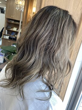 ちゃっかり ブリーチありグラデーションカラー