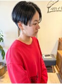 【宮本】刈り上げ丸み前下がりショートボブ個性的大人可愛い