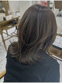 ミディアムレイヤー オリーブグレージュ