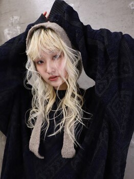 ツールズ 立川(TooLs)の写真/お洒落好きさん必見！お客様のファッションスタイルにあわせたカラー提案や「なりたい」理想像をサポート。