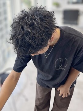 ネクストメンズ 表参道(NEXT men's) MEN’S HAIR/サーフカール/刈り上げセンターパート/渋谷