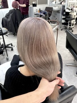 シェイロ(Cielro) ホワイトグレージュ