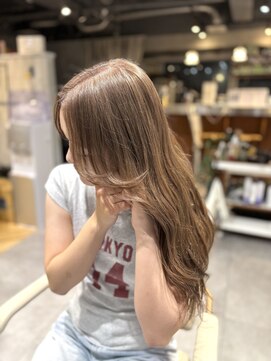 エッセ 大阪梅田茶屋町店(esse) 【梅田/U24】ミルクティーベージュ×似合わせカット