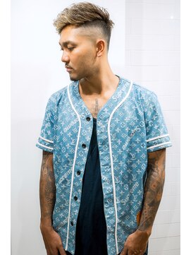 ローレル(Laurel) Laurel心斎橋○森拓也○ワイルドツーブロック #シルバーカラー