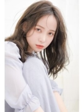 アリーシャ バイ アルティナ(Alisha by artina) ヌーディベージュ_ビターショコラ_こなれミディ_大人フェミニン1