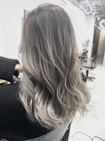 キラ 渋谷(KILLA)&nbsp;バレイヤージュ/グラデーションカラー/白髪ぼかしハイライト韓国