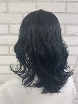 アッシュ 稲田堤店(Ash) ブルーブラック×波打ちミディ