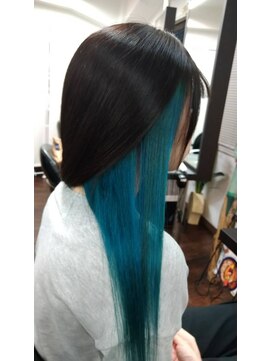 タイガ 上野御徒町(TAIGA) 髪質改善×インナーカラー(スカイブルー)【艶髪・美髪】